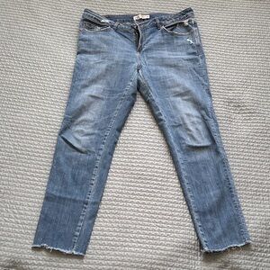 Zara Straight Leg raw hem Jeans - Light Blue